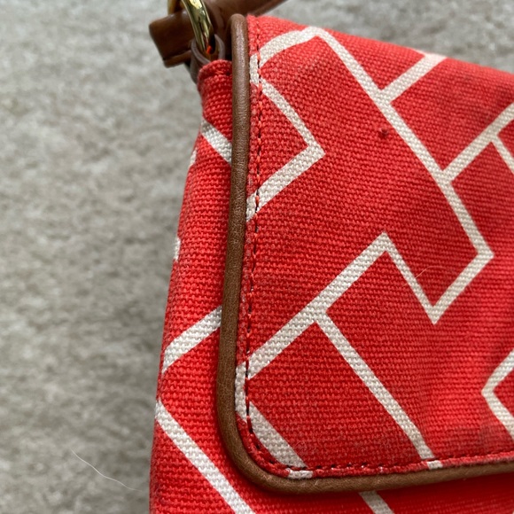 Tommy Hilfiger Crossbody Purse - Picture 5 of 7
